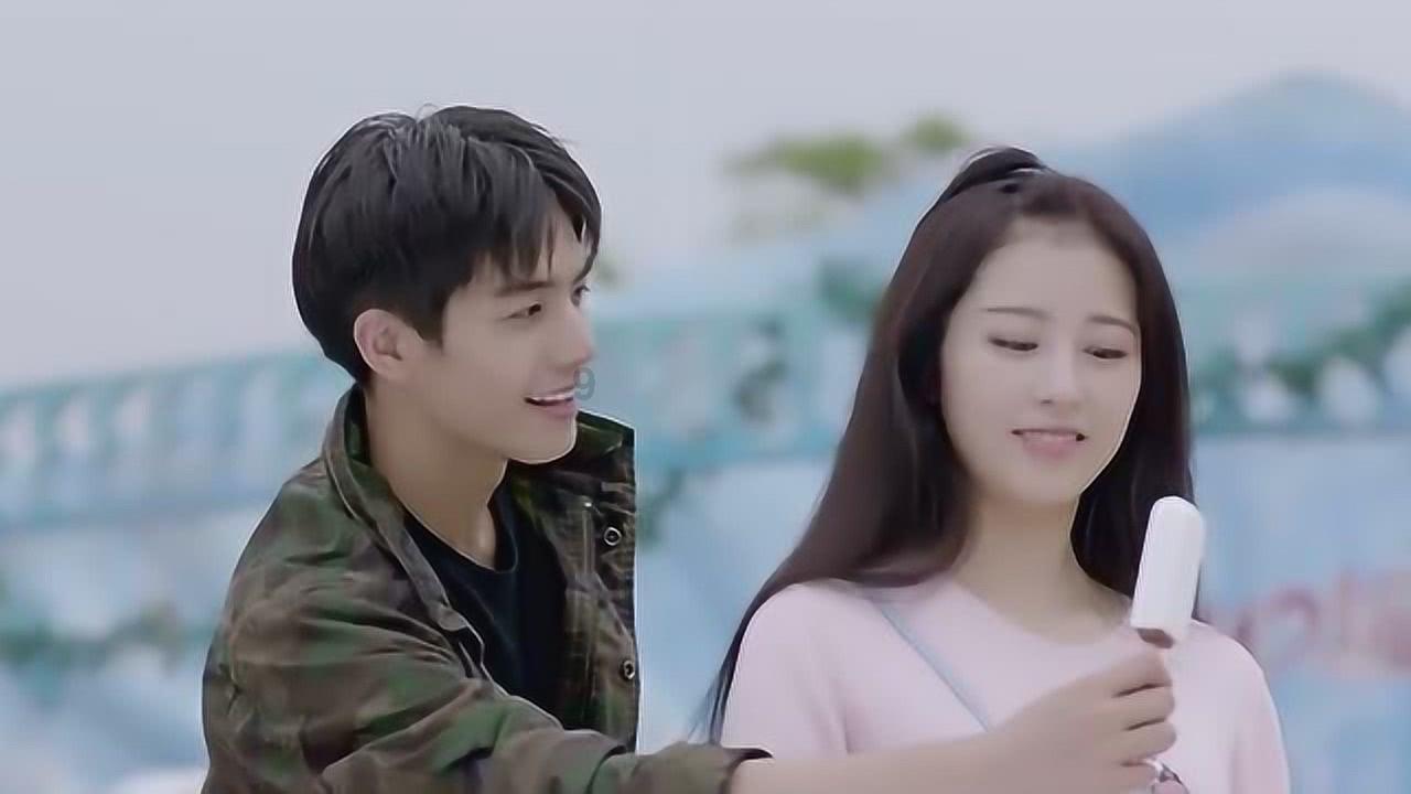 小明与小亮今年年龄的和是18岁，6年后小明的年龄是小亮年龄的2倍今年小明有几岁 要过程 讲解游戏画面